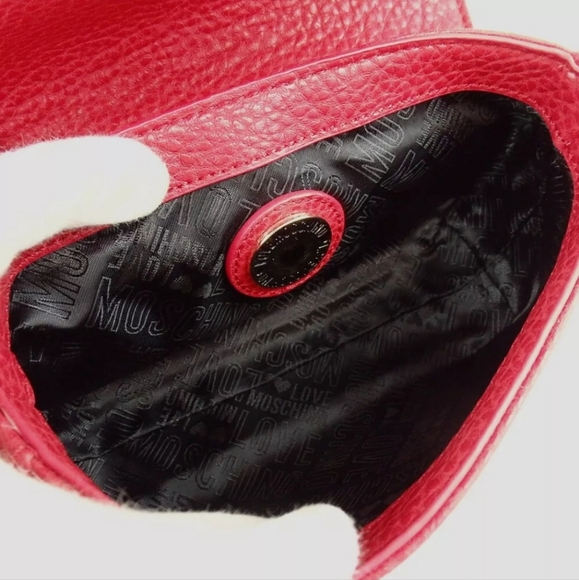 Auth LOVE MOSCHINO Red Crossbody Bag - Picture 3 of 9